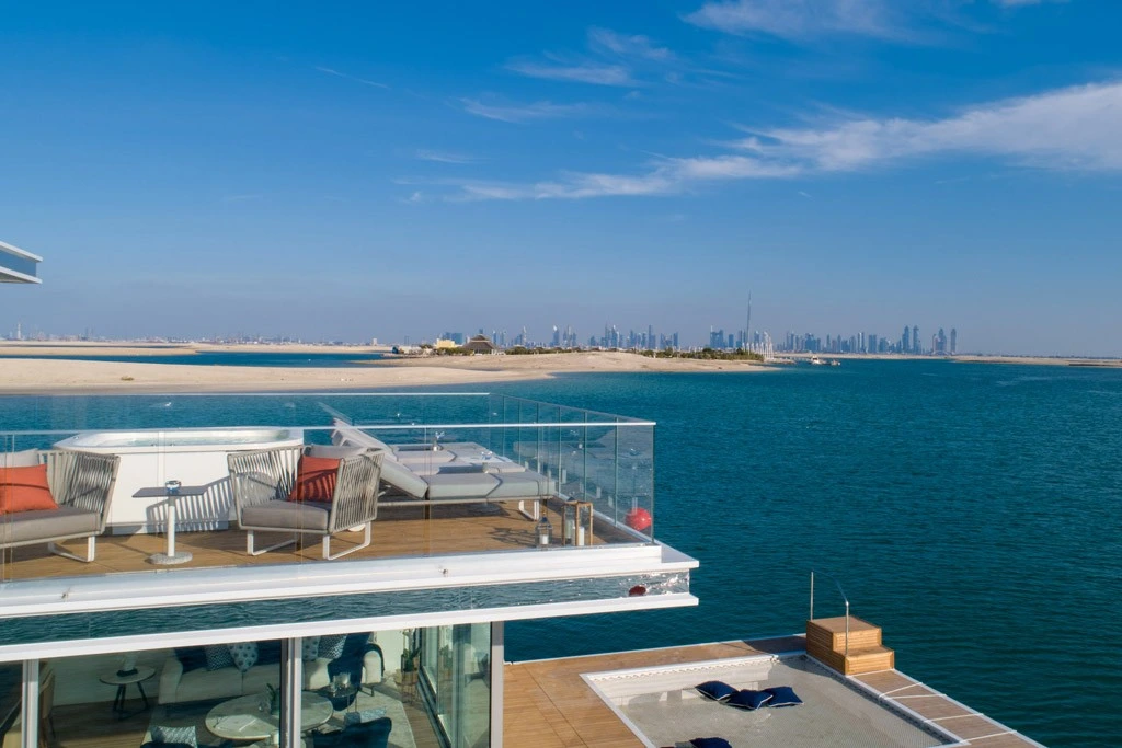 The Floating Villa